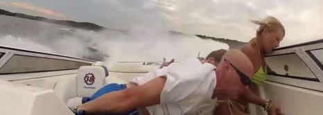 Crazy Boat Crash