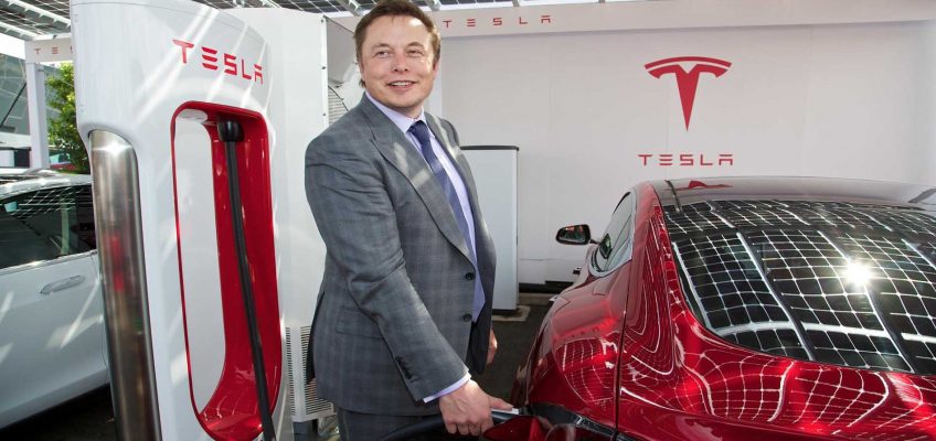 Tesla Wants To Build An Electric Plane