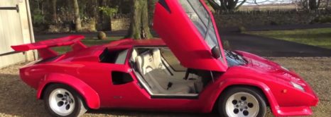 Lamborghini Countach Guided Tour