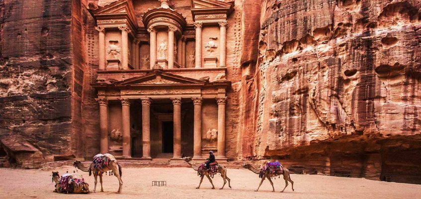 The Enchantment of Petra, Jordan: A Timeless Wonder