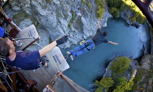 Thrill of a Lifetime: Bungy Jumping at Kawarau Bridge, New Zealand